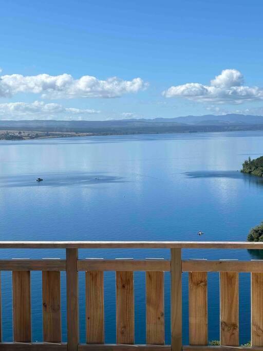 Villa Breathtaking Views Lago Lago Taupo Esterno foto